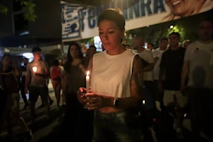 Bajo el lema “amor con amor se paga”, miles de personas se movilizaron en Buenos Aires hasta la Catedral Metropolitana, donde se unieron en oración por la salud del papa Francisco
