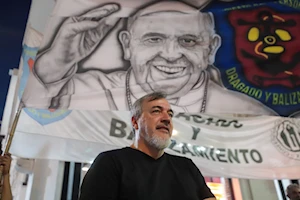 Bajo el lema “amor con amor se paga”, miles de personas se movilizaron en Buenos Aires hasta la Catedral Metropolitana, donde se unieron en oración por la salud del papa Francisco
