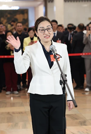 Liderazgo femenino en China: Legisladoras y asesoras políticas desempeñan un papel esencial en las sesiones del Comité Nacional de la Conferencia Consultiva Política del Pueblo Chino