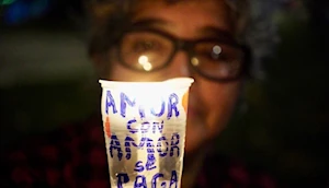 Bajo el lema “amor con amor se paga”, miles de personas se movilizaron en Buenos Aires hasta la Catedral Metropolitana, donde se unieron en oración por la salud del papa Francisco