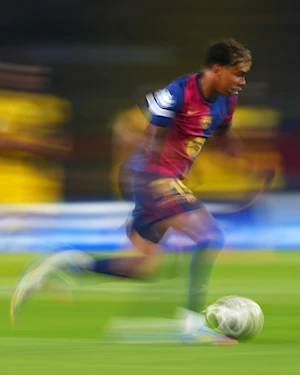 Barcelona y PSG confirman su favoritismo en la Champions League: goleada culé al Dortmund (4-0) y remontada parisina ante el Aston Villa (3-1)