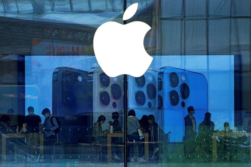 Apple golpeada por los aranceles de Trump: en pausa su colapso