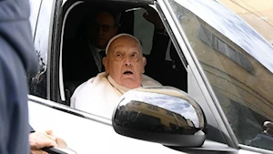 En un gesto cargado de simbolismo, adaptado a sus limitaciones físicas, el papa Francisco visitó este Jueves Santo la cárcel Regina Coeli de Roma, manteniendo su tradicional encuentro con reclusos, pero sin realizar el acostumbrado Lavatorio de los Pies