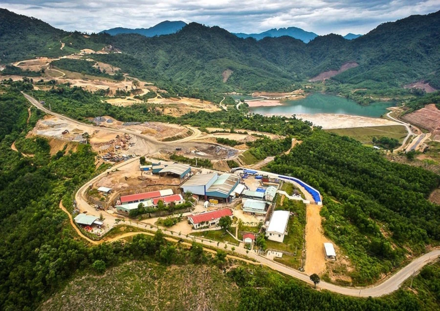 Descubren en Vietnam 40 minas de oro con reservas millonarias