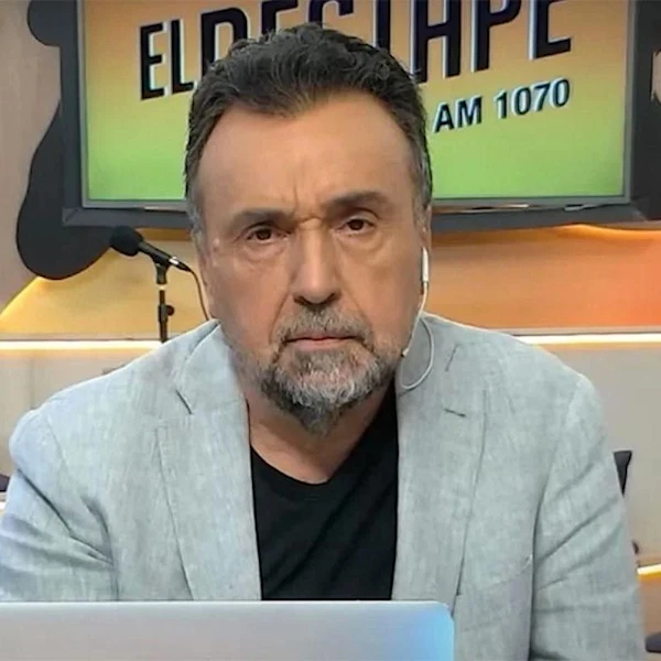 El periodista Roberto Navarro es el director de El Destape