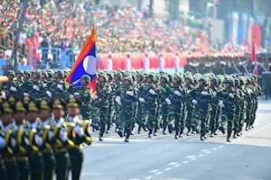En Fotos: Vietnam celebra 50 años de reunificación con desfile histórico y mira al futuro / EFE
