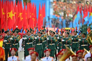 En Fotos: Vietnam celebra 50 años de reunificación con desfile histórico y mira al futuro / EFE
