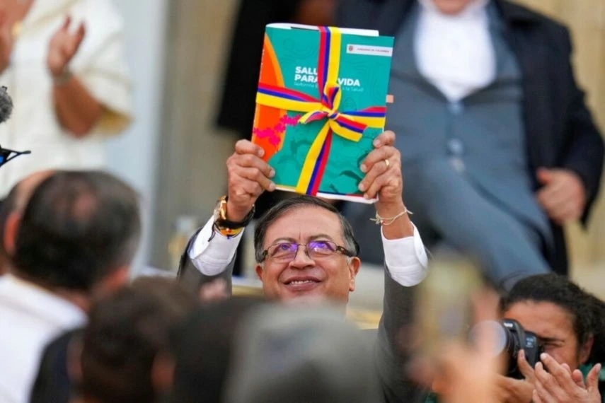 Colombia se moviliza el 1 de mayo por la reforma laboral de Petro