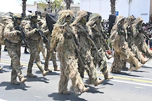 Senegal celebró su 65.º aniversario de independencia con un imponente desfile civil y militar en Dakar: el evento reunió a líderes de África Occidental y destacó la unidad nacional y los logros del país desde 1960