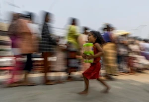 Una semana del sismo de magnitud 7,7 en Myanmar: más de 3.100 muertos y 17 millones de afectados - Las autoridades tienen pocas esperanzas de encontrar con vida a los 79 desaparecidos que continúan bajo los escombros