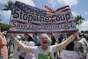 Más de 1.200 manifestaciones bajo el lema "¡Manos Fuera!" se llevaron a cabo en los 50 estados de Estados Unidos, en rechazo a las políticas de la administración Trump y el asesor Elon Musk