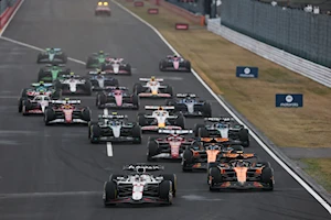 Max Verstappen (Red Bull) consiguió su primera victoria del año en el Gran Premio de Japón de Fórmula 1, dominando una carrera sin sobresaltos en Suzuka: el podio lo completaron Lando Norris y Oscar Piastri de McLaren