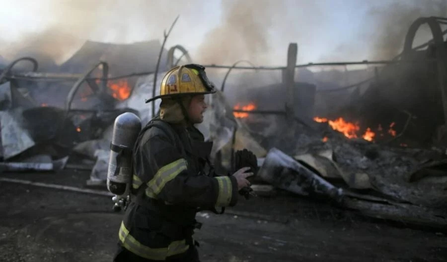 Jerusalén: más de 10 mil evacuados por incendios forestales