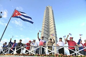 600.000 habaneros tomaron la Plaza de la Revolución este primero de mayo