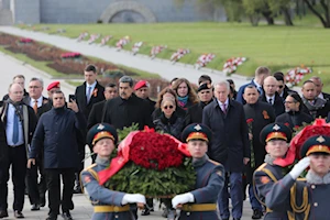 FOTOS | Maduro honra a los héroes soviéticos en San Petersburgo y refuerza la alianza Venezuela-Rusia