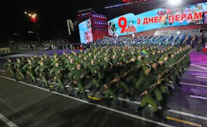 Minsk, Belarús, se sumó a las conmemoraciones por el 80° aniversario de la derrota del nazifascismo. Militares y ciudadanos celebraron juntos esta histórica gesta del Ejército Rojo