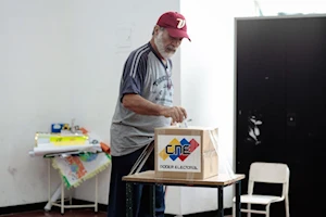 Venezuela a un paso de las elecciones del 25-M: Un recorrido fotográfico del simulacro electoral 2025
