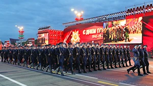 Minsk, Belarús, se sumó a las conmemoraciones por el 80° aniversario de la derrota del nazifascismo. Militares y ciudadanos celebraron juntos esta histórica gesta del Ejército Rojo