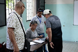 Venezuela a un paso de las elecciones del 25-M: Un recorrido fotográfico del simulacro electoral 2025