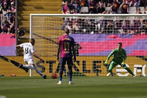 La galería completa del Barça 4-3 Madrid: 7 goles que parecen arte