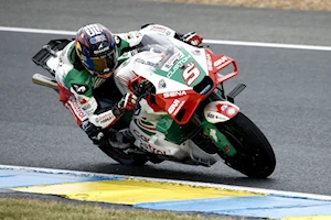 Caídas, adrenalina y gloria en Le Mans: la carrera del GP de Francia en imágenes, con la victoria histórica de Zarco bajo la lluvia, y Márquez y Aldeguer en el podio