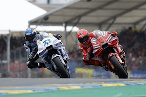Caídas, adrenalina y gloria en Le Mans: la carrera del GP de Francia en imágenes, con la victoria histórica de Zarco bajo la lluvia, y Márquez y Aldeguer en el podio