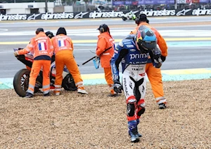 Caídas, adrenalina y gloria en Le Mans: la carrera del GP de Francia en imágenes, con la victoria histórica de Zarco bajo la lluvia, y Márquez y Aldeguer en el podio