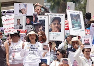 "¡Vivos se los llevaron, vivos los queremos!": miles de madres buscadoras de México marcharon este 10 de mayo en la capital, para exigir al Estado justicia ante las más de 120 mil desapariciones