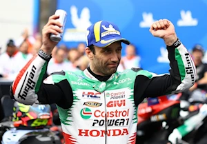 Caídas, adrenalina y gloria en Le Mans: la carrera del GP de Francia en imágenes, con la victoria histórica de Zarco bajo la lluvia, y Márquez y Aldeguer en el podio