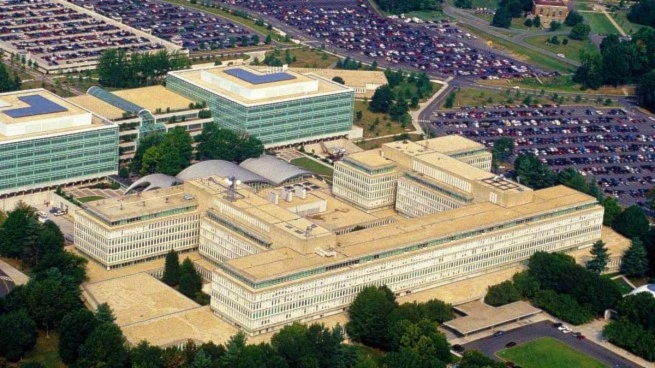 Trump prevé reducir personal de la CIA y otros órganos de inteligencia