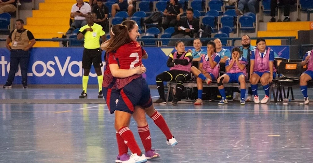 Costa Rica y Canadá a semifinales de premundial de futsal femenino