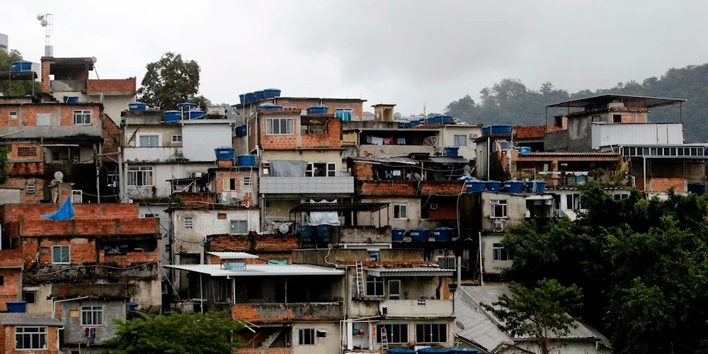 Amar a los pobres, pero odiar la pobreza