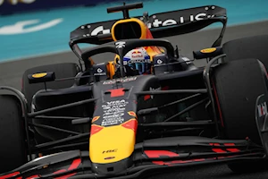 El GP de Miami arranca con Verstappen en la pole y los McLaren al acecho en una prometedora sexta ronda de la temporada 2025 de la Fórmula 1 en el circuito urbano del Hard Rock Stadium