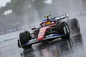 El GP de Miami arranca con Verstappen en la pole y los McLaren al acecho en una prometedora sexta ronda de la temporada 2025 de la Fórmula 1 en el circuito urbano del Hard Rock Stadium
