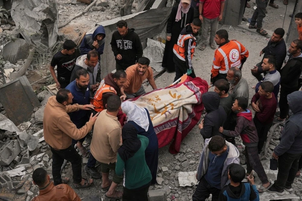 Nuevas víctimas en Gaza: 40 muertos palestinos y hospitales colapsados