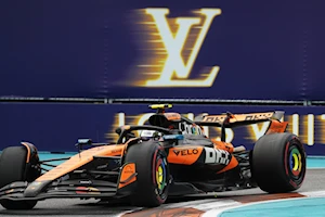 El GP de Miami arranca con Verstappen en la pole y los McLaren al acecho en una prometedora sexta ronda de la temporada 2025 de la Fórmula 1 en el circuito urbano del Hard Rock Stadium
