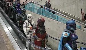 "Que la fuerza te acompañe": Fanáticos celebran el Día de Star Wars con cosplay y espíritu galáctico