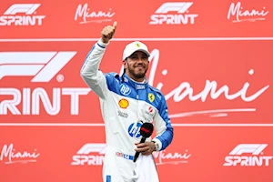 El GP de Miami arranca con Verstappen en la pole y los McLaren al acecho en una prometedora sexta ronda de la temporada 2025 de la Fórmula 1 en el circuito urbano del Hard Rock Stadium