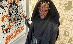 "Que la fuerza te acompañe": Fanáticos celebran el Día de Star Wars con cosplay y espíritu galáctico