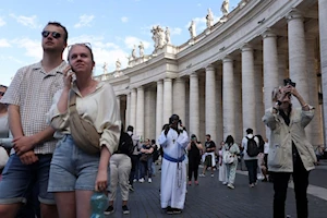 Capilla Sixtina, cardenales y miles de fieles: las mejores fotos del primer día del cónclave que elegirá al sucesor del papa Francisco