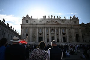Capilla Sixtina, cardenales y miles de fieles: las mejores fotos del primer día del cónclave que elegirá al sucesor del papa Francisco