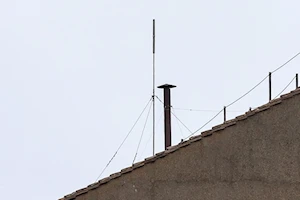 Capilla Sixtina, cardenales y miles de fieles: las mejores fotos del primer día del cónclave que elegirá al sucesor del papa Francisco