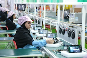 Motor industrial iraní: fabricantes y autopartes de autos impulsan la zona económica de Arg Jadid, en el sureste de Irán