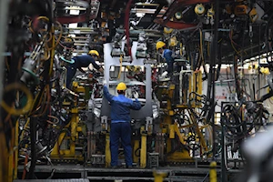Motor industrial iraní: fabricantes y autopartes de autos impulsan la zona económica de Arg Jadid, en el sureste de Irán