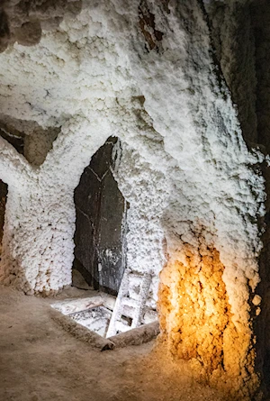 Fascinante viaje al pasado: La mina de sal de Wieliczka, Polonia, es la más antigua de Europa. Cuenta con un amplio recorrido de galerías, capillas, esculturas y obras de arte talladas en sal