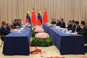 Nicolás Maduro y Xi Jinping se reúnen en Moscú durante actos por el 80.º aniversario de la Victoria sobre el nazismo; reafirman alianza estratégica y trazan nuevas rutas de cooperación Venezuela-China