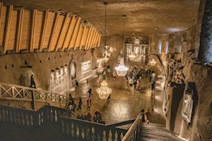 Fascinante viaje al pasado: La mina de sal de Wieliczka, Polonia, es la más antigua de Europa. Cuenta con un amplio recorrido de galerías, capillas, esculturas y obras de arte talladas en sal