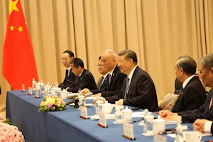 Nicolás Maduro y Xi Jinping se reúnen en Moscú durante actos por el 80.º aniversario de la Victoria sobre el nazismo; reafirman alianza estratégica y trazan nuevas rutas de cooperación Venezuela-China