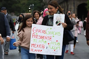 Emotiva despedida de AMLO en su último día como presidente de México: Mariachis, gratitud y recuerdos en el Zócalo