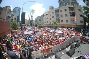 Marcha en Caracas por el Día de la Resistencia Indígena